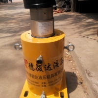 塔式起重機(jī)的液壓系統(tǒng)結(jié)構(gòu)有哪些？